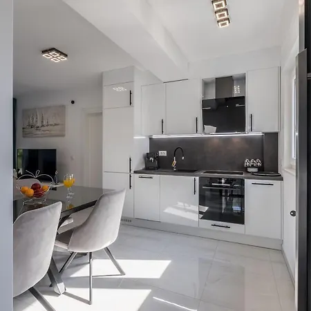 With Parking Space Kastel Luksic, - 20265 Appartamento Kaštela