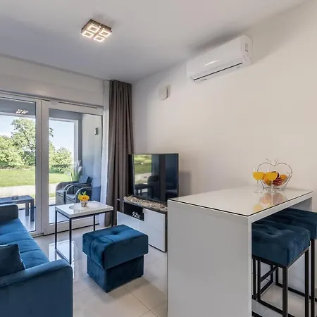 With A Parking Space Kastel Luksic, - 20265 Apartamento *