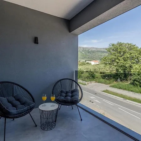 With A Parking Space Kastel Luksic, - 20265 Apartamento *