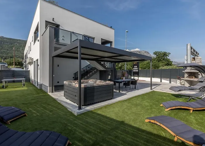 With Parking Space Kastel Luksic, - 20265 Kaštela